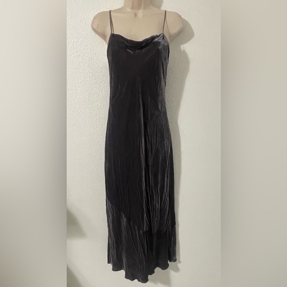 Aritzia Dresses & Skirts - NWT Aritzia Wilfred Michelet black velvet silk blend midi slip dress M